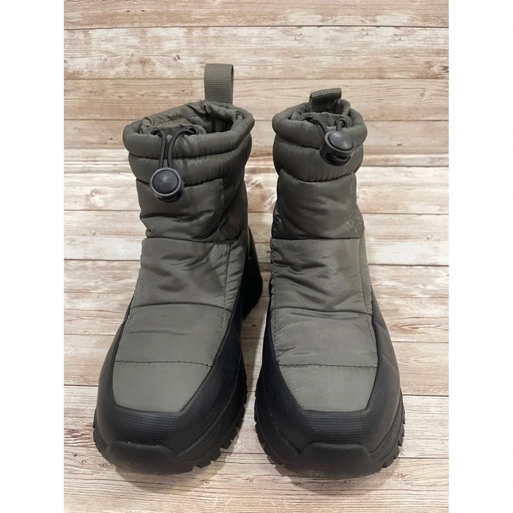 Calvin Klein Nelsa Womens Olive Green Puffer Lug Sole Platform Boots 6.5 NEW‎